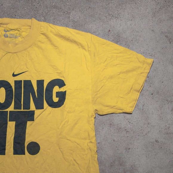 NIKE T SHIRT MENS YELLOW L - Picture 3 of 4